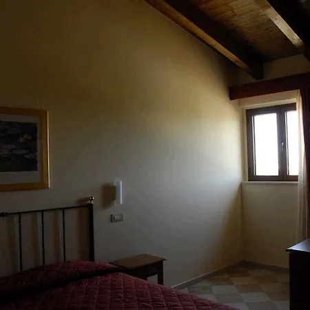 Ξενοδοχείο Ristorante Casa Rossa 3*