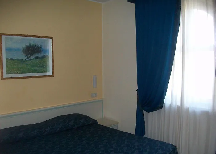 Hotel Ristorante Casa Rossa 3*