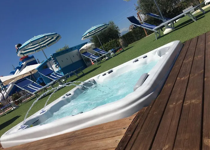 Hotel Ristorante Casa Rossa Alba Adriatica