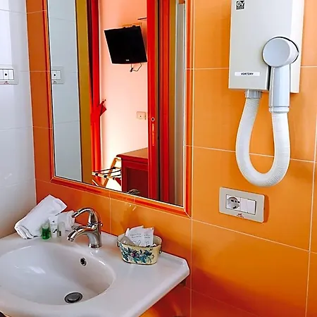 Hotel Ristorante Casa Rossa Alba Adriatica