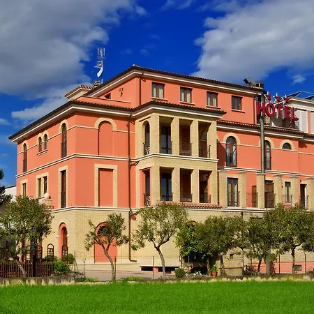 Hotel Ristorante Casa Rossa Alba Adriatica