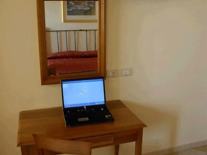 מלון Ristorante Casa Rossa